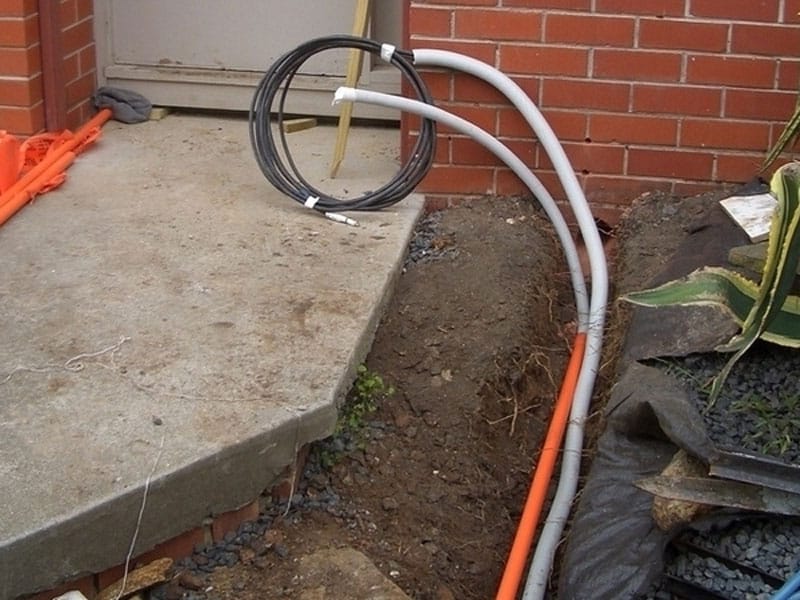 Can you bury a Cat 8 cable?